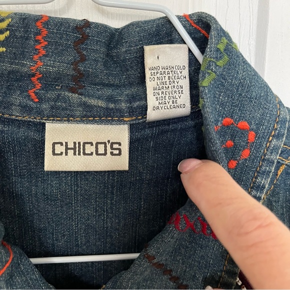 CHICO’S DENIM ABSTRACT COLOURFUL EMBROIDERED VEST - Picture 3 of 13